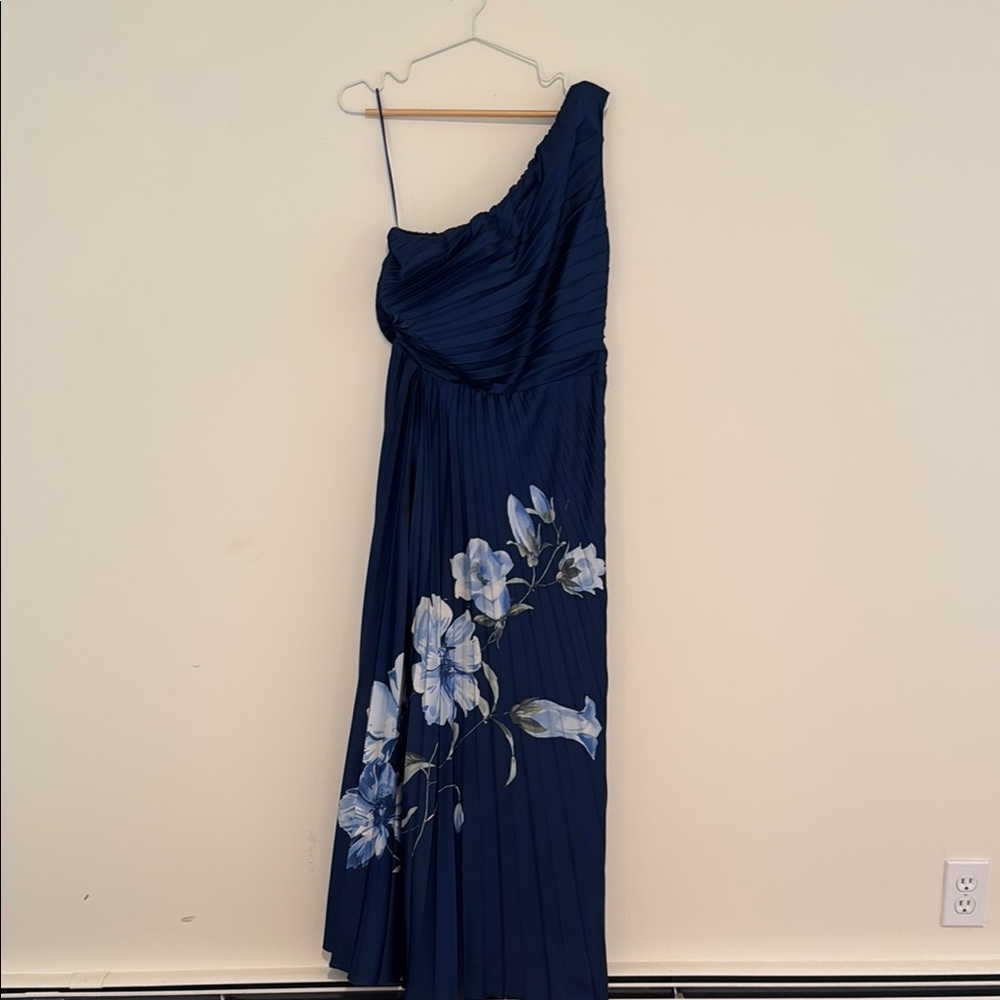 Abercrombie & Fitch Asymmetrical Blue and White One-Shoulder Gown
